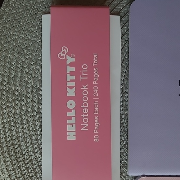 🎀Hello Kitty Notebook Trio - Picture 2 of 7